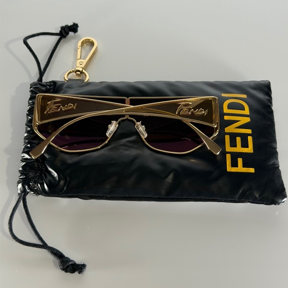 Fendi FE40051U Shield Sunglasses Gold Yellow Lens Oversized main image 9